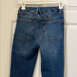 Good American pull on straight jeans S